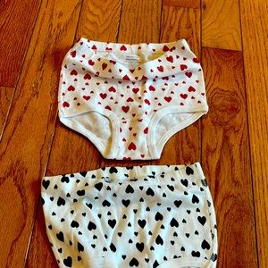 Hanna Andersson girls undies size 120/130. 2 pairs